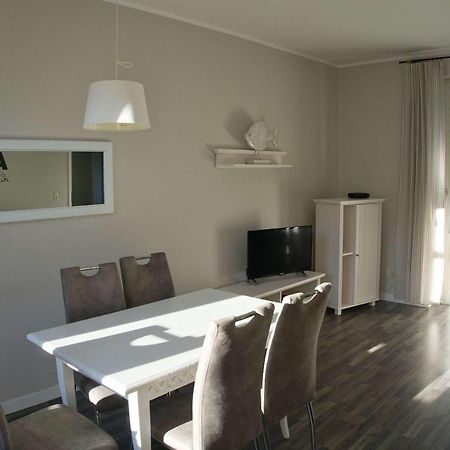 Balkon, Gratis Nutzung Vom Ahoi Erlebnisbad Und Sauna In Sellin - Residenz Strandeck Fewo01 Goehren  Luaran gambar