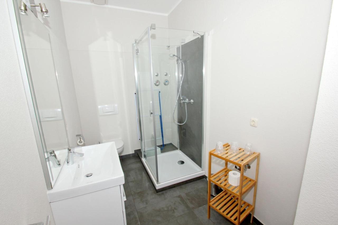 Balkon, Gratis Nutzung Vom Ahoi Erlebnisbad Und Sauna In Sellin - Residenz Strandeck Fewo01 Goehren  Luaran gambar