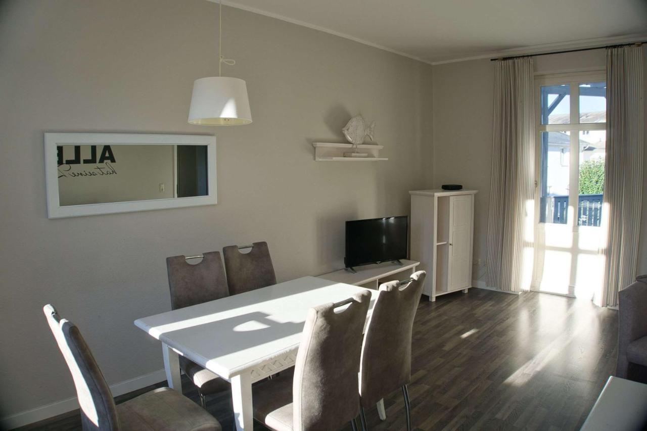 Balkon, Gratis Nutzung Vom Ahoi Erlebnisbad Und Sauna In Sellin - Residenz Strandeck Fewo01 Goehren  Luaran gambar