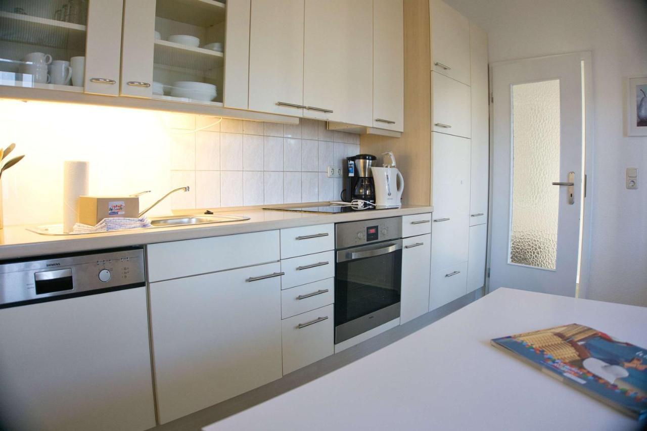 Balkon, Gratis Nutzung Vom Ahoi Erlebnisbad Und Sauna In Sellin - Residenz Strandeck Fewo01 Goehren  Luaran gambar